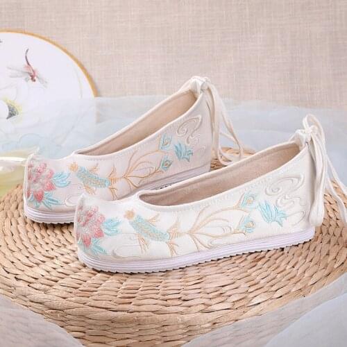 Shoes womens ancient style ancient clothes flat bottomed arched shoes improved embroidered shoes elegant summer
