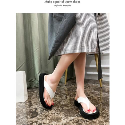 Summer casual sandals 2021 summer new versatile flat bottom flip flop net red thick soled beach shoes