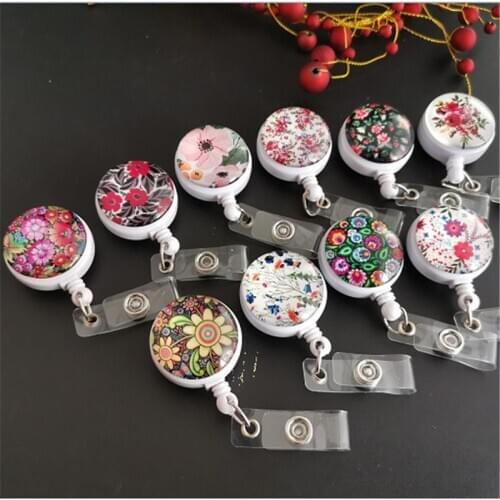 2020 New Design 1 Piece High Quality Retractable Nurse Badge Reel Clip Fashion Flowers Students IC ID Card Badge Holder