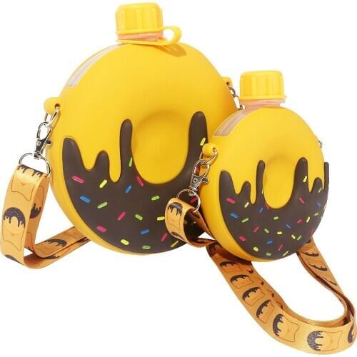 900ml Creative Cute Donut Water Bottle Outdoor Sports Silicone Plastic Donut Kettle with Strap Water Cup for Kids Student Girl