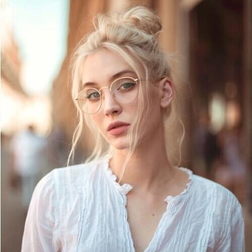 New Gold Glasses Frame Female Fashion Brand Designer Optical Eyeglasses Women Vintage Round Metal Eyewear Clear Lens Circle