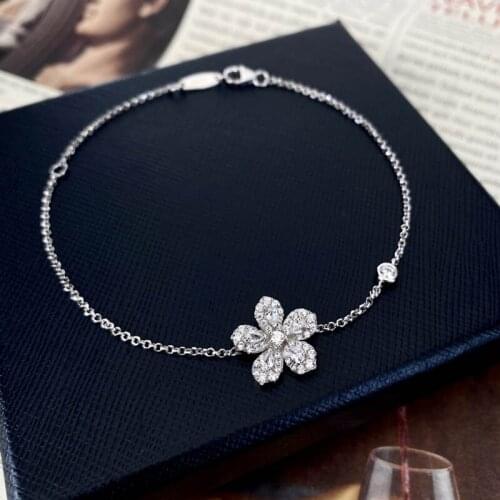 Genuine S925 Sterling Silver Bracelet with fashionable and simple design, delicate flowers and elegant micro Inlay Bracelet