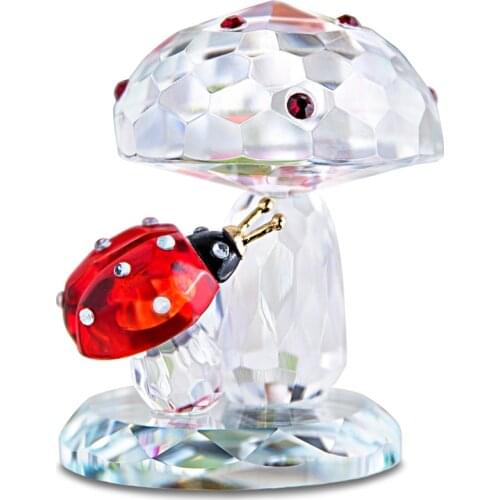 H&D Crystal Ladybug on Mushroom Figurine Statues Window Suncatcher Paperweight Home Table Decoration Ornament Collectible Gift