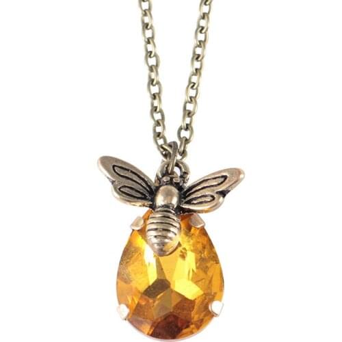 Fashion Cute Girls Retro Bee Pendant Necklace Women Vintage Animal Choker Necklace Female Jewelry Party Friends Gift