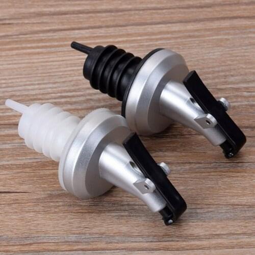 2Pcs/Pack Oil Nozzle Oil Bottle Plug Type Oil Guide Plastic Oil Bottle Cap Mouth Soy Sauce Bottle Head Kitchen Tools