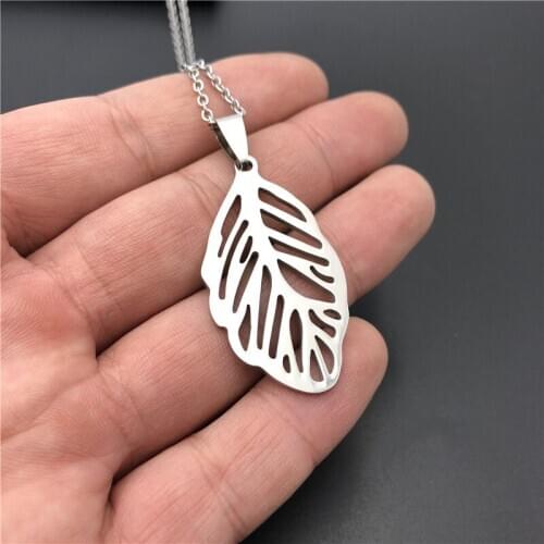 Fashion Stainless Steel Chain Necklace Hollow Leaf Pendant Necklace for Women Silver Color Jewelery Personality Gift