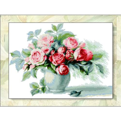 Gold Collection Lovely Counted Cross Stitch Kit Red Pink Roses Rose Flowers Flower Bouquet Vase Luca-s b2280 lucas