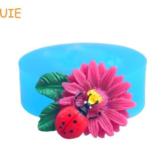 HYL245U Ladybird on Flower with Leaves Silicone Mold - Cake Decoration Sugarcraft Polymer Clay Mold, Gum Paste