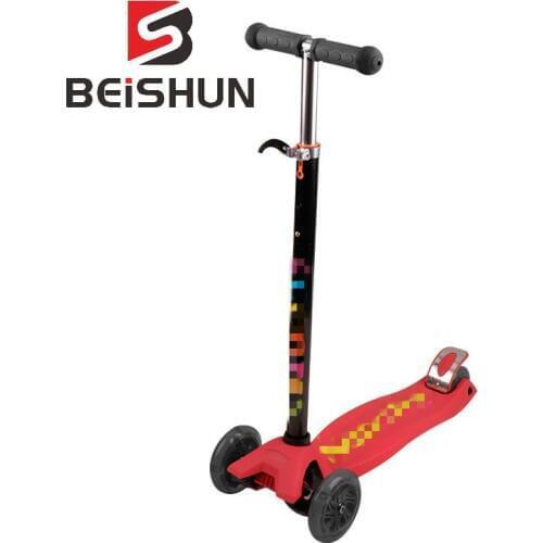 Childrens Scooter 3-14 Years Old Four-wheel Flash Wheel Non-slip Silicone Letter Scooter