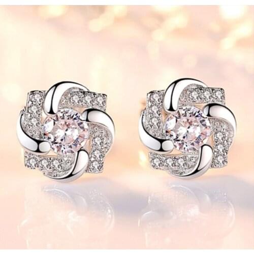 Huitan Fashion Contracted Women Stud Earrings Modern Design Stylish Piercing Earring Minimalist Girls Gift Statement Accessories