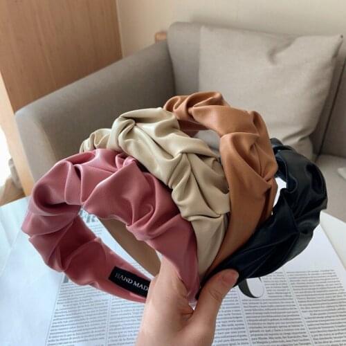 Spring2021 PU Leather Headbands Handmade Elegant Women Twist Hair Accessories Designer Simple Headband Oversized Headwear