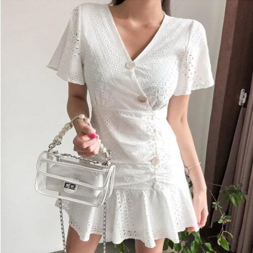 2019 New Fashion Summer Short Sleeve Lace Dress Women Hollow Out Sexy V Neck Korea Style White Single-Breasted Mini Dresses