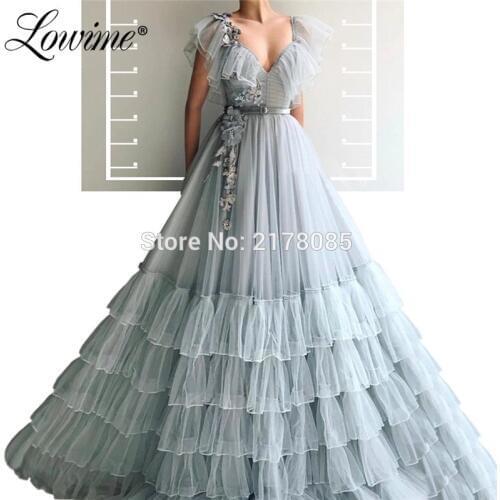Silver Long Evening Dresses Long Prom Dress Robe De Soiree Turkish Arabic Applique Flowers Party Gowns Dubai Capped Sleeves Gown