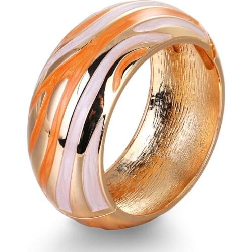 ORNAPEADIA Hot-selling Bracelet for Women Retro Fashion Tracing Gold Streamline Elegant Ladies Dripping Color Matching Wholesale