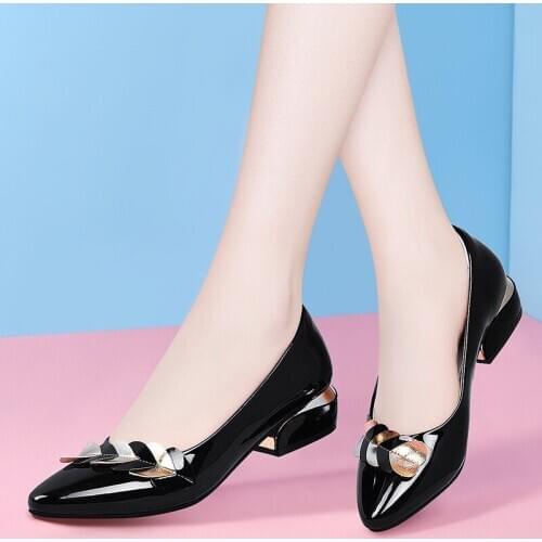 Women Pumps Patent Leather Dress Shoes Low Heels Office Lady Shoes Leaf Boat Shoe Classics Pump 3cm Spring md7