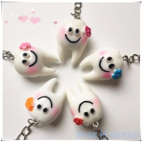 10pcs/ Simulation tooth pendant dentist keychain small gift promotion dental gifts