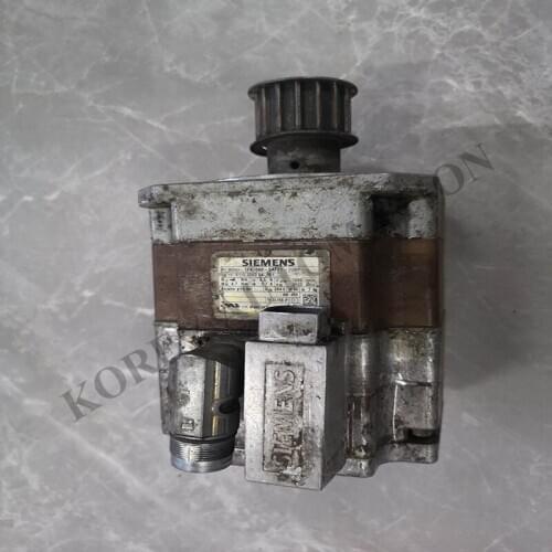 SIEMENS SERVO MOTOR 1FK7060-5AF71-1UA0 WITH SMI10 USED GOOD IN CONDITION