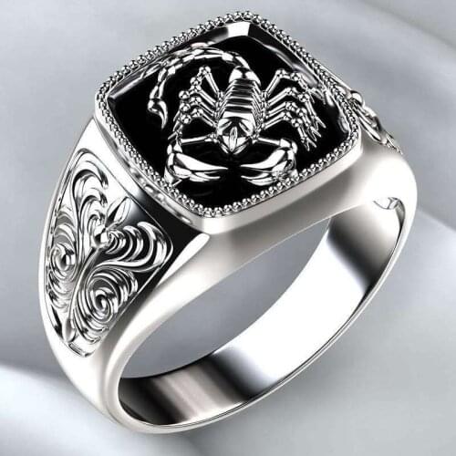 Milangirl Highest Quality Gothic Punk Scorpion Male Retro Silver Plated Ring Scorpion Pattern Ring for Men Jewelry