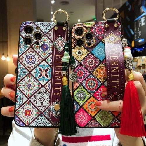 For iPhone 11 12 Pro Max 12Mini X Xs max XR 7 8 6 plus SE 2020 Phone Case Vintage Flower Wrist Strap Cases Holder Ring Cover