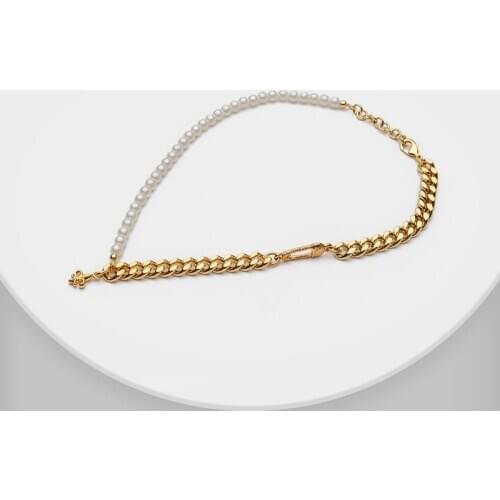 I38 Amorita boutique An irregular cross - flower necklace with artificial pearls