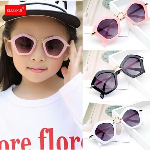 1pc Children Sunglasses 3-8 Years Old Child Glasses New Baby Sun Glasses Girl Boy Sunshades Anti-UV400 Eyewear Beach Outdoor