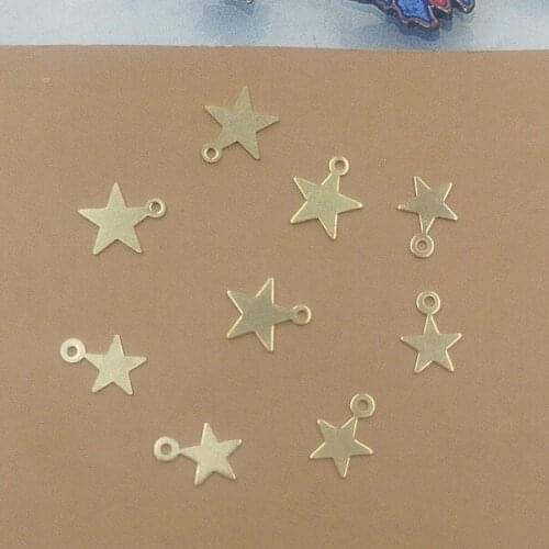 SEA MEW 500PCS 6mm 8mm Raw Brass Pentagram Pendant Charm Filigree Connectors Charm For Jewelry Making
