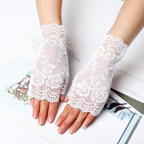 Women Vintage White Black Lace Jacquard Gloves Ladies Fashion Elegant Ceremony Party Accessories Classic Hollow Out Mesh Gloves