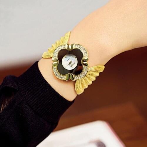 Luxury Bracelet Watches Fashionable Stylish Bright Diamond Butterfly Mesh Belt Wristwatches Exquisite Ladies Quartz Watches