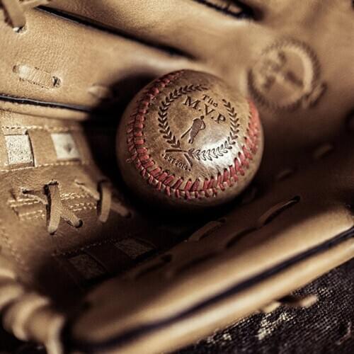 Classic Retro M.V.P Cowhide Handmade Stitched Baseball Decoration Model-View-Presenter Flexible Finger Movement EDC Plaything