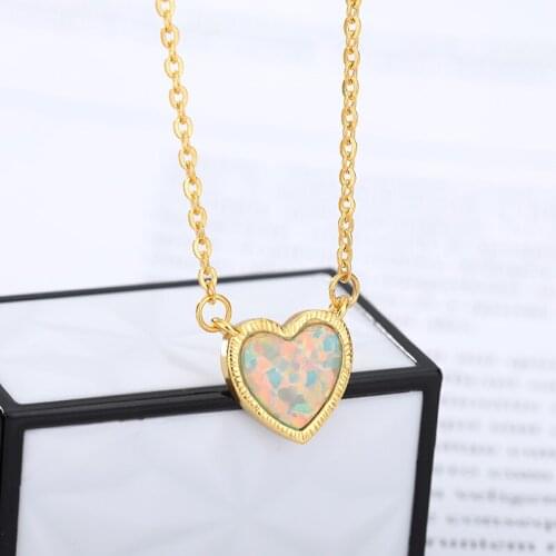 2020 New Fashion Opal Love Heart Pendant Necklace Sweet for Girlfriend Gift Clavicle Chain Elegant Retro For Women Jewelry Gift