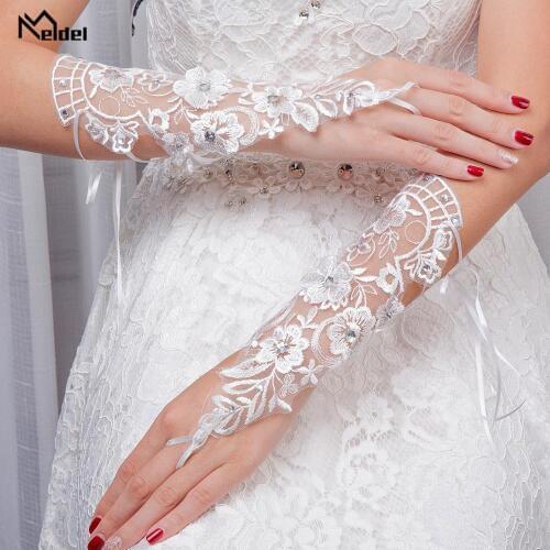 2019 New Summer White Wedding Gloves For Bridal Evening Prom Wedding Accessories