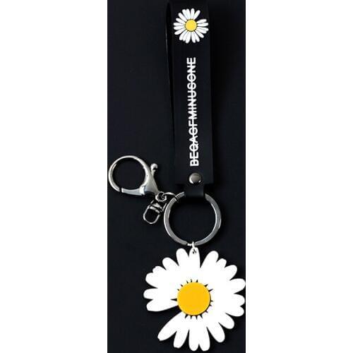 2020 Cute Sweet Daisy Flower Summer Waistband Rubber Keychain Key Chains Car Bag Pendent Charm Women Accessories D605