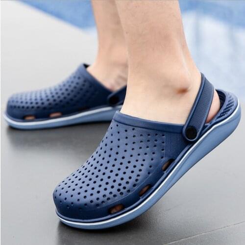 Summer New Mens Sandals Lightweight Hollow Beach Slippers Non-slip Men Women Garden Clog Shoes Casual