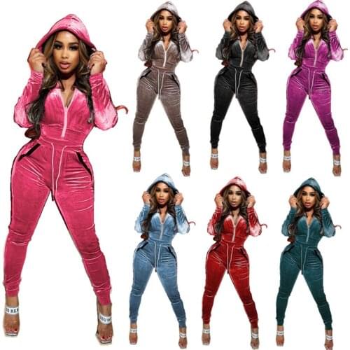 Women Fall Winter Velvet Sweatsuit Set Hooded Track Jacket Jogger Pants Set Active Tracksuit Two Piece Sportwear Outfits