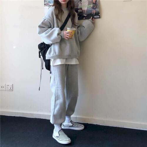 Two piece set Gray sports suit tracksuit women autumn winter 2020 Korean students loose plus velvet sweater + casual pants sets