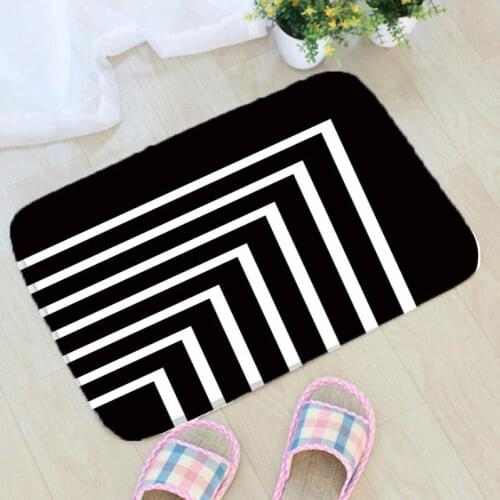 Black and White Strip Doormat Flannel Geometric Printing Non-slip Floor Mat Home Decor Door Mat vloermat Badmat Tapis de bain