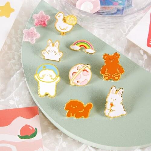 Creative cute clothes, hats, bags, decorative pins, trendy brooches, metal materials, kawaii, childrens student decoration