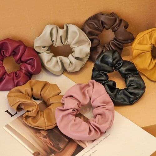 Vintage Solid Color PU Leather Scrunchie Elastic Hair Bands for Women Large Ponytail Holder Hair Rope Headwear Hair Accessories