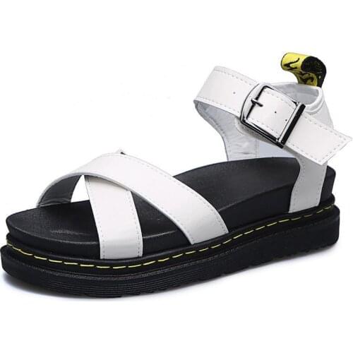 2021 Summer New Shoes Womens Sandals Students Flat Platform Shoes Women Soft Patent Leather Gladiator Sandals Female Beach Shoes