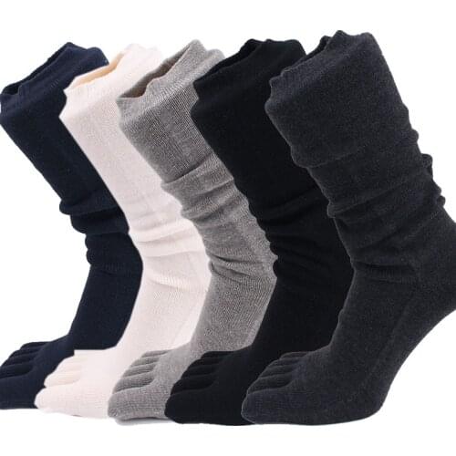 Thick Warm Five Fingers Socks Men High Quality Cotton Calf High Long Tube Fluffy Socks with Toes Mans Sloth Toe Socks Calcetines