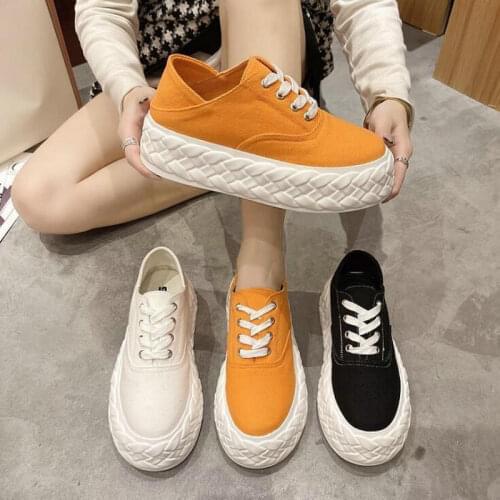 Womens twist-soled canvas shoes, flat bottom shoes, thick-soled platform shoes, students wear two Korean white shoes