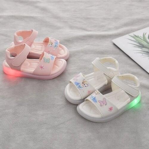 Disney childrens non-slip soft bottom cartoon frozen princess summer beach shoes baby sandals girl princess light led sandals