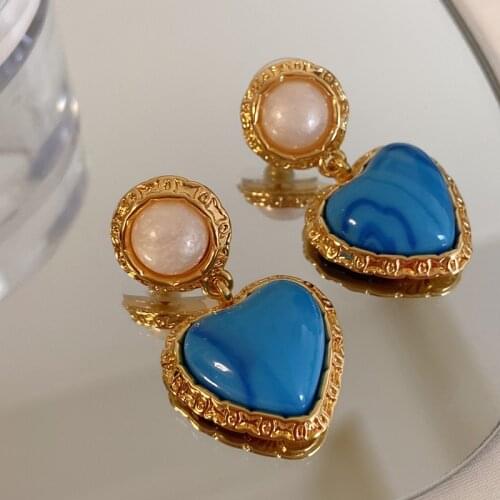 Retro small fragrance wind blue heart earrings pendant double C pearl earrings women 925 silver needle earrings