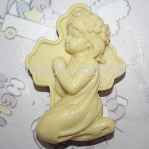 C265 Pray for the girl Craft Art Silicone Soap mold Craft Molds DIY Handmade soap molds