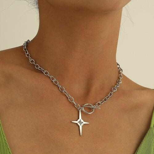 Vintage Rhinestone Star Pendant Necklace for Women OT Buckle Clavicle Chain Short Chain Necklace Female 2021 Fashion Jewelry