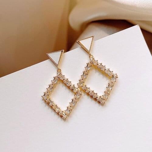 2020 Fashion New Earrings Punk Fashion Jewelry Wholesale Diamond Shaped Crystal Net Red Temperament Earrings Pendientes Mujer