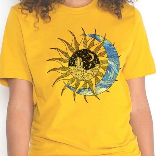 Starry Night Sun Moon Vintage Women T-Shirts Boho Style Aesthetic Celestial T Shirt Hipster Cotton Graphic Tees Cute Ladies Tops