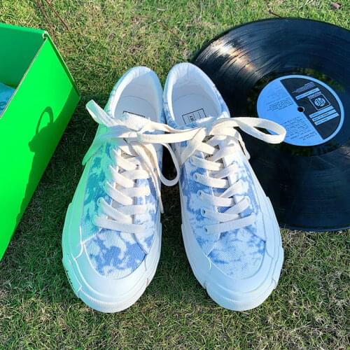 Womens Shoes Summer Fashion Lightweight Non-slip Sneakers Breathable Graffiti Design Canvas Female Flats Vulcanized Sport Shoes