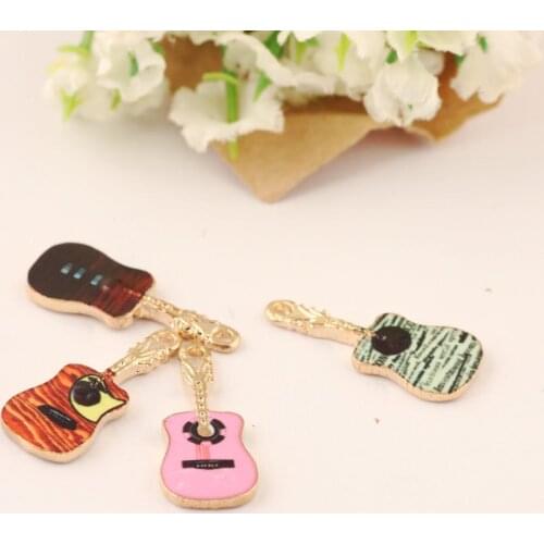 Free Shipping 11*25MM Gold Tone Plated Enamel Alloy Jewelry Charms Trendy Music Guitar Floating Bracelet Pendant Charm Craft