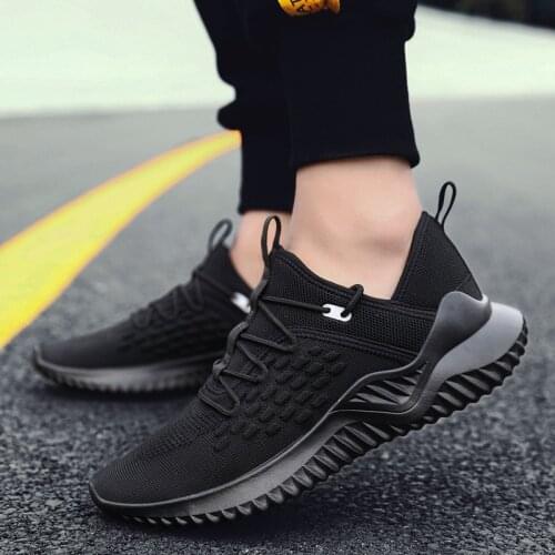 Outdoor Running Shoes For Man Lightweight Breathable Sneakers Male Fashion High-elastic Comfortable Casual Shoes Sports Jogging